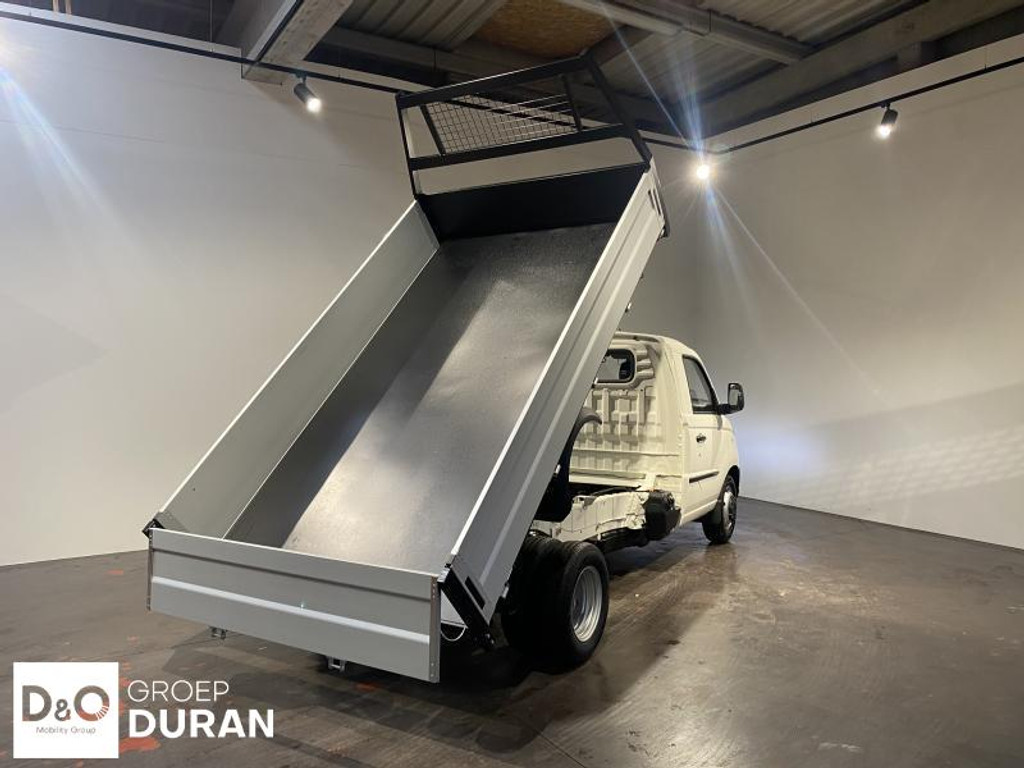 38301726-1.jpg
