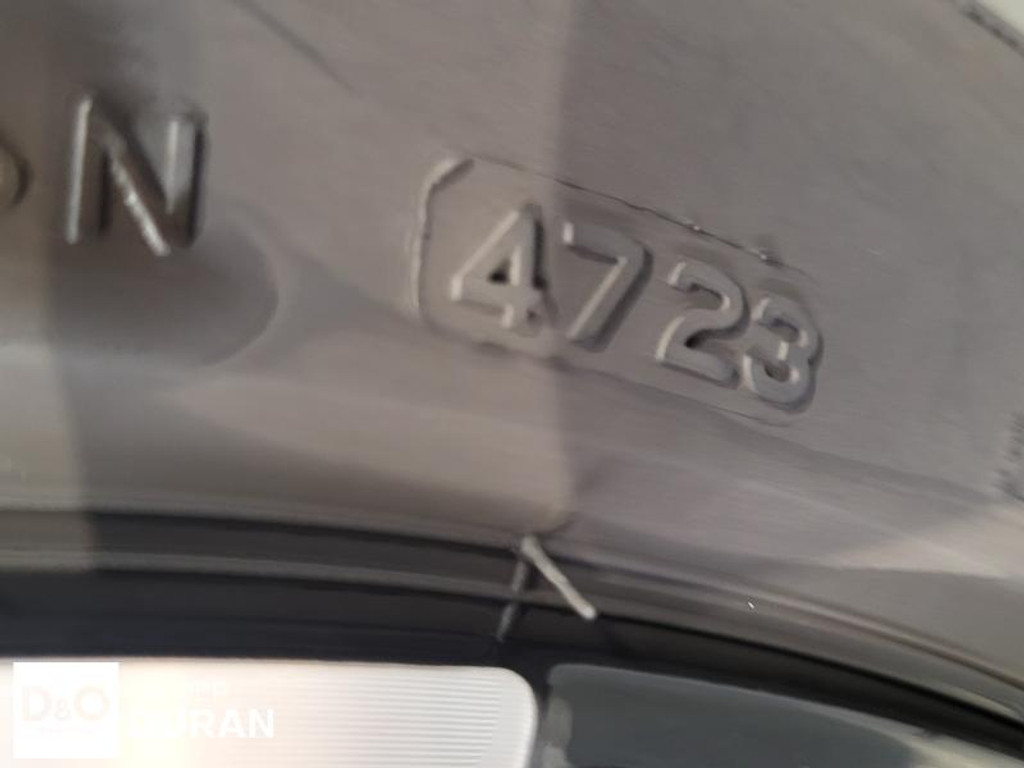 44337594-43.jpg