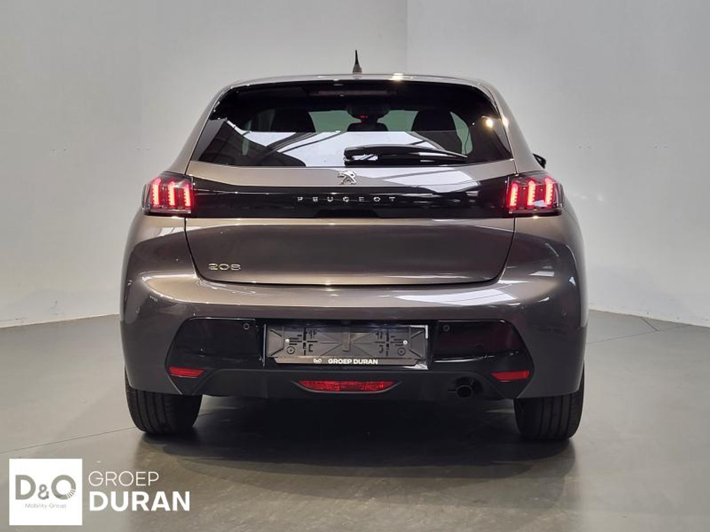 52972536-4.jpg