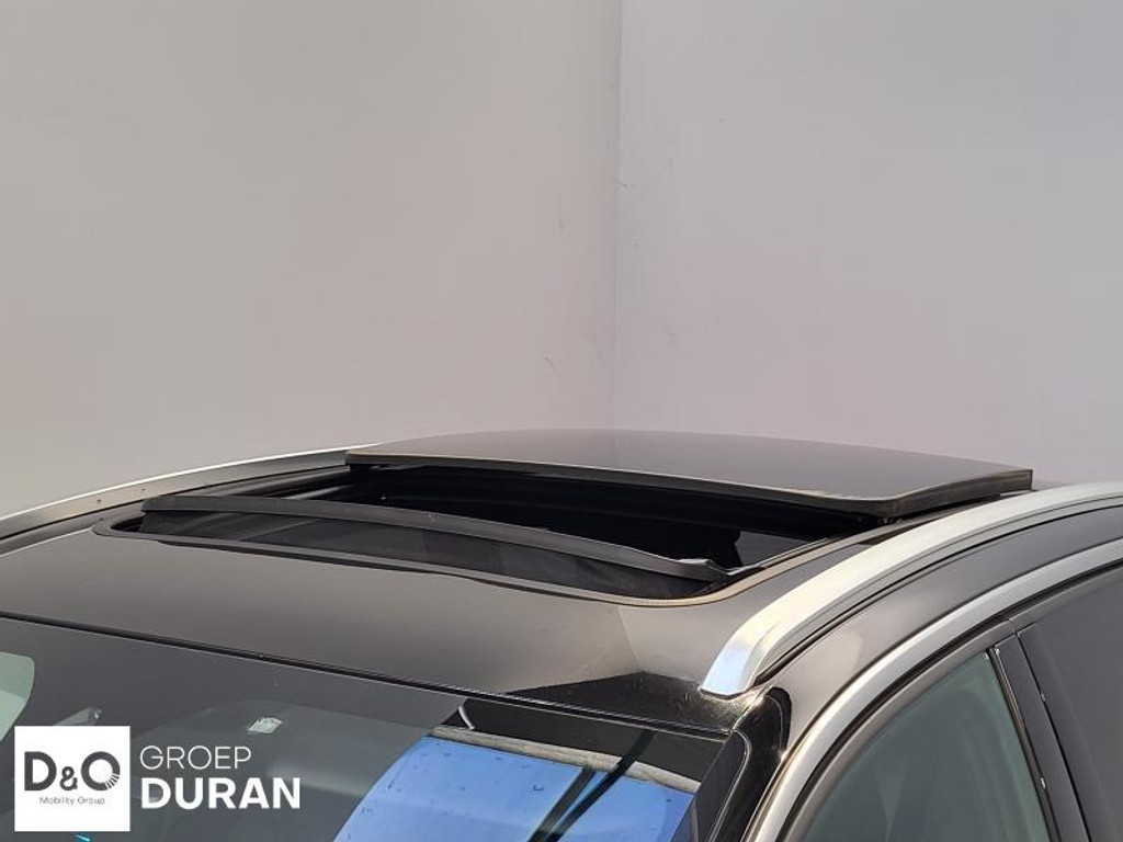 53020044-1.jpg