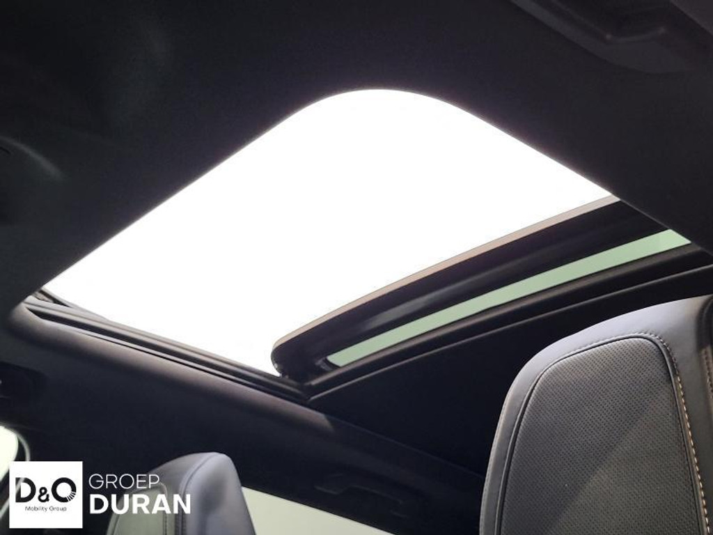 53020044-2.jpg