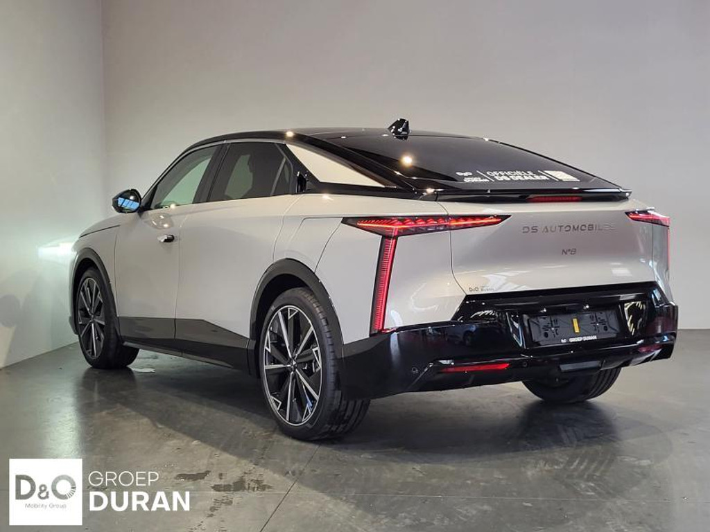 53655863-2.jpg