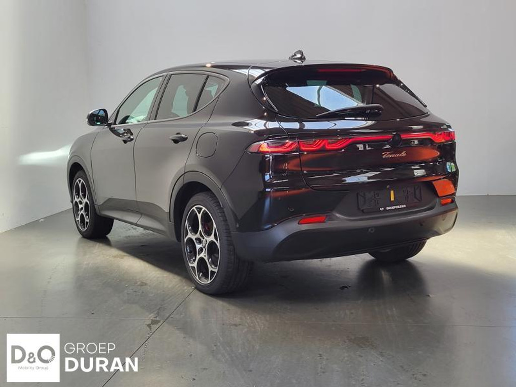 54580449-2.jpg