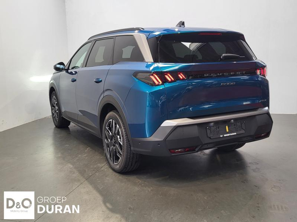 55730899-2.jpg