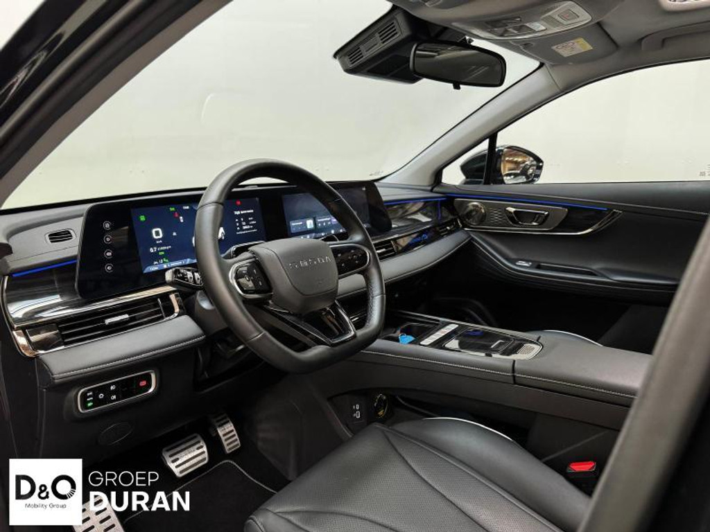 56625567-1.jpg