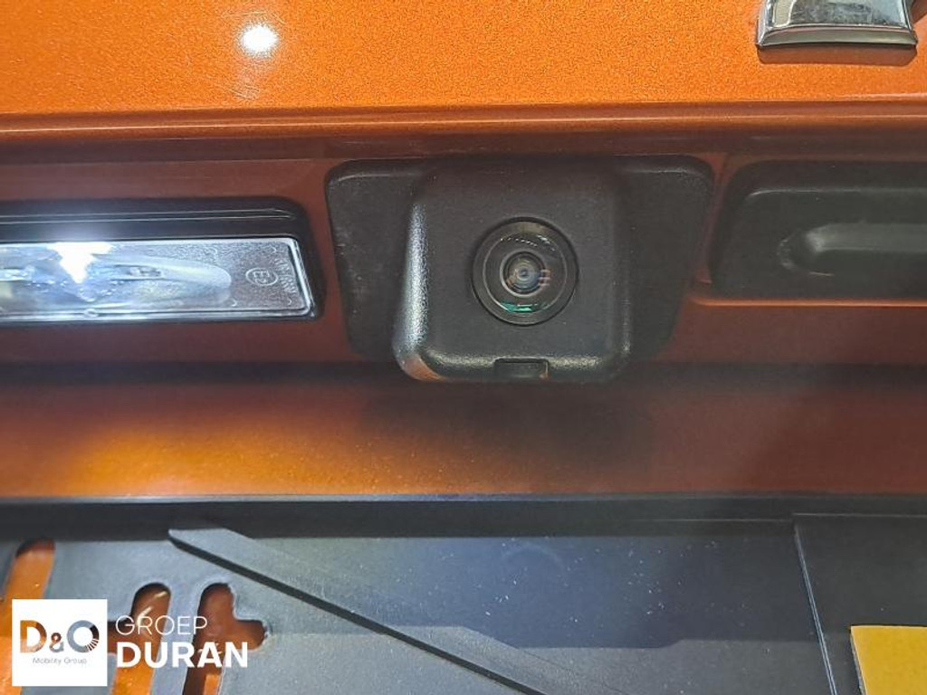 57498416-4.jpg