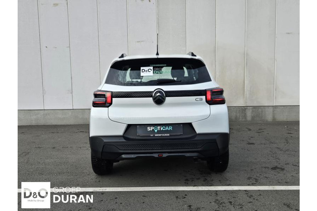 57753938-1.jpg